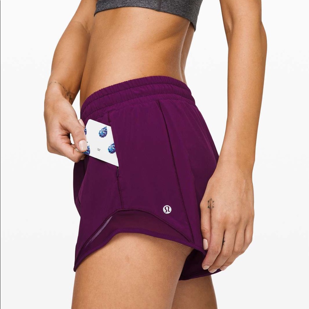 Lululemon Marvel Hotty Hot Short II 4”
